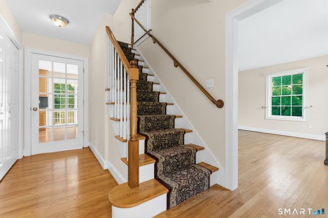 12 Juniper Road, Bloomfield, CT 06002