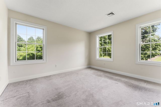 12 Juniper Road, Bloomfield, CT 06002