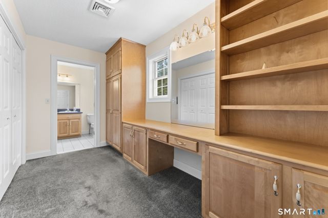 12 Juniper Road, Bloomfield, CT 06002