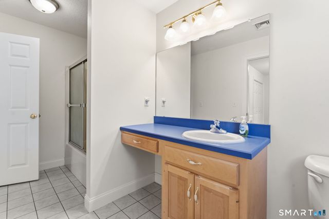 12 Juniper Road, Bloomfield, CT 06002