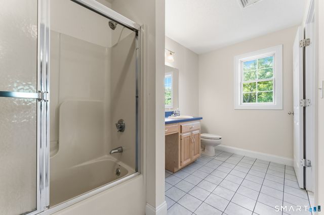 12 Juniper Road, Bloomfield, CT 06002