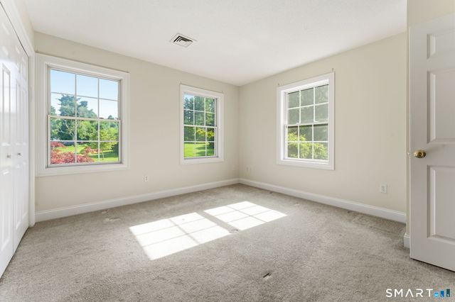 12 Juniper Road, Bloomfield, CT 06002
