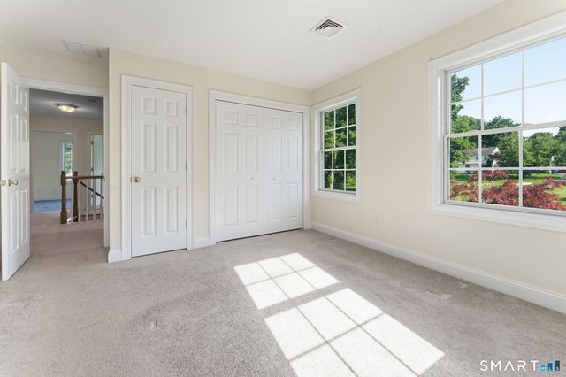 12 Juniper Road, Bloomfield, CT 06002