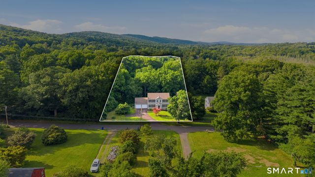 12 Juniper Road, Bloomfield, CT 06002