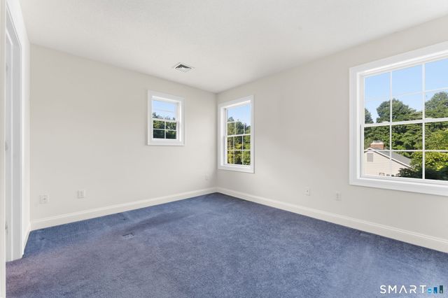 12 Juniper Road, Bloomfield, CT 06002