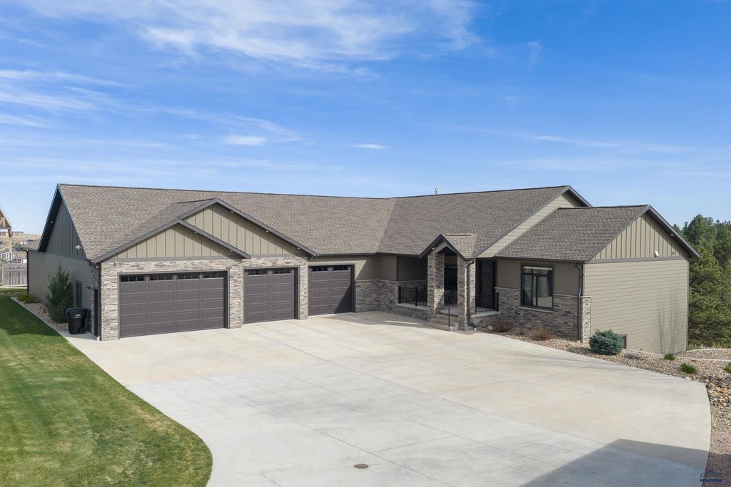 3887 ELYSIAN CT, Rapid City, SD 57702