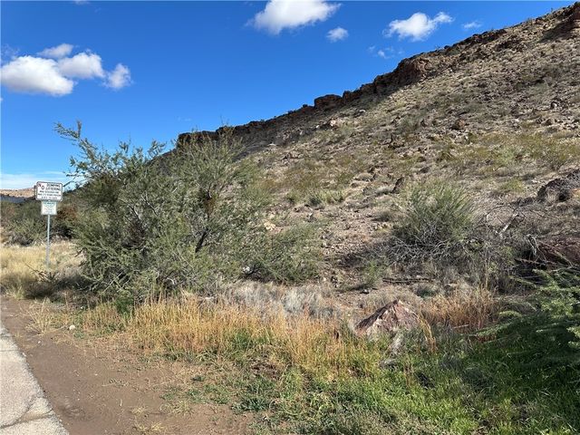 000 Longview Ave Avenue, Kingman, AZ 86409