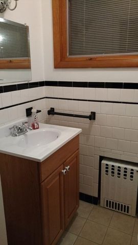 107 Davis Road, Westport, MA 02790