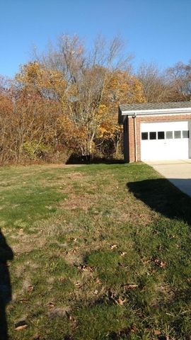 107 Davis Road, Westport, MA 02790