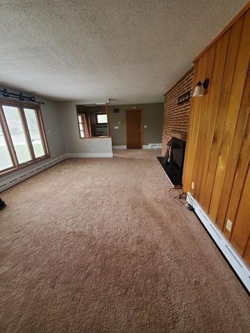 107 Davis Road, Westport, MA 02790