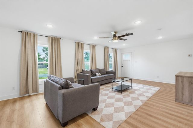 9710 Masterson Street, Houston, TX 77029