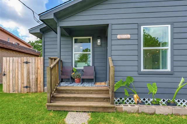 9710 Masterson Street, Houston, TX 77029