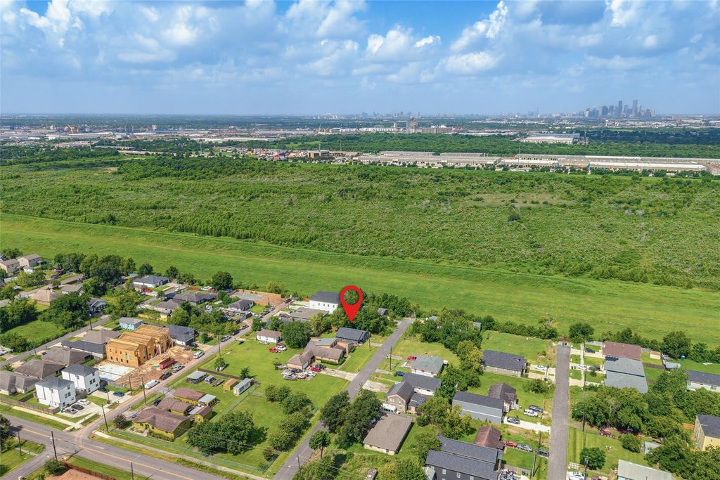 9710 Masterson Street, Houston, TX 77029