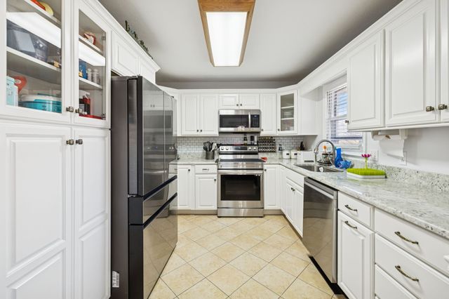 407 Oakhaven Dr, Smyrna, TN 37167