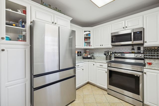 407 Oakhaven Dr, Smyrna, TN 37167