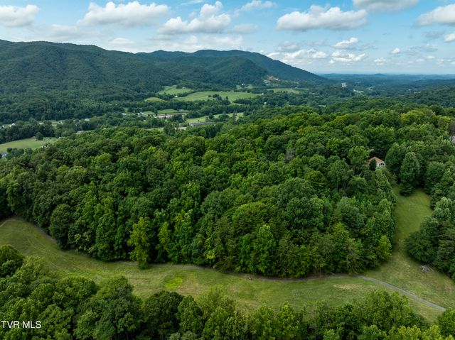 Tbd Golf Course Road, Unicoi, TN 37692