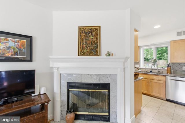 215 W GEORGE MASON RD W, Falls Church, VA 22046