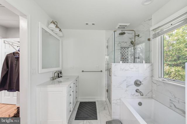 215 W GEORGE MASON RD W, Falls Church, VA 22046