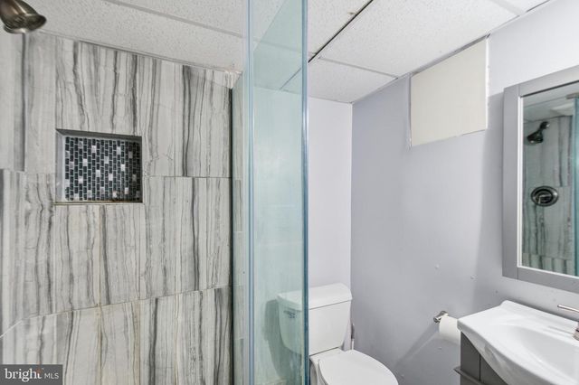 215 W GEORGE MASON RD W, Falls Church, VA 22046
