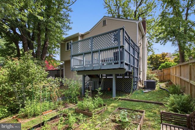 215 W GEORGE MASON RD W, Falls Church, VA 22046