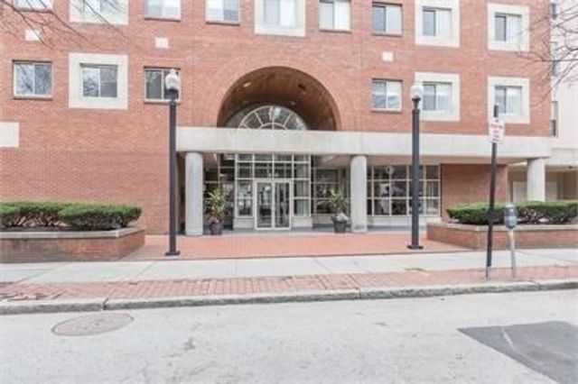 20 Webster Street 401, Brookline, MA 02446