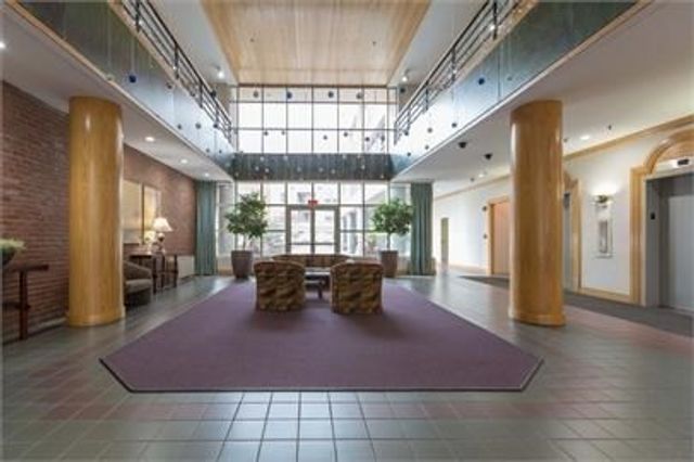 20 Webster Street 401, Brookline, MA 02446