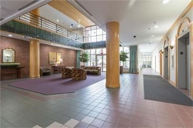 20 Webster Street 401, Brookline, MA 02446