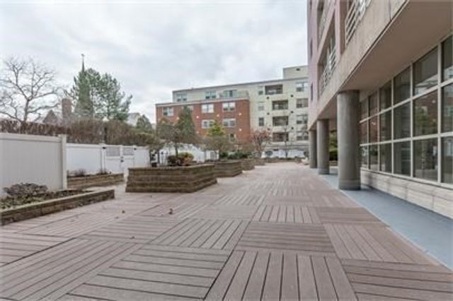 20 Webster Street 401, Brookline, MA 02446