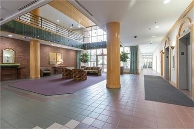 20 Webster Street 401, Brookline, MA 02446