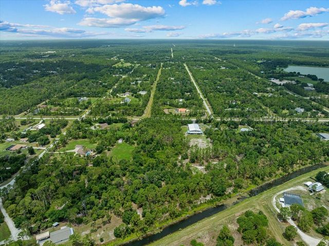 N CHAMBERLAIN BOULEVARD, North Port, FL 34286
