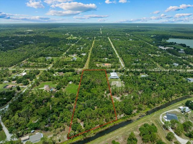 N CHAMBERLAIN BOULEVARD, North Port, FL 34286