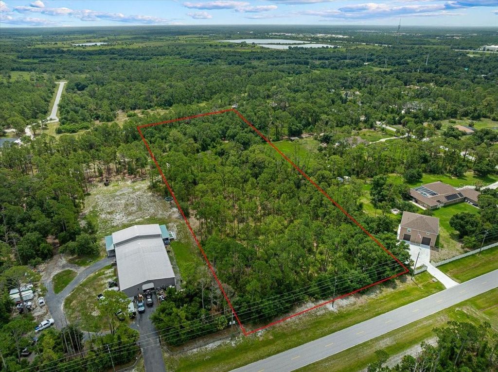 N CHAMBERLAIN BOULEVARD, North Port, FL 34286