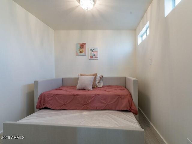 3302 E Turquoise Avenue, Phoenix, AZ 85028
