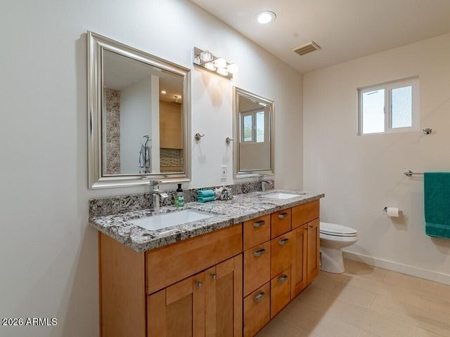 3302 E Turquoise Avenue, Phoenix, AZ 85028