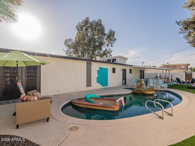 3302 E Turquoise Avenue, Phoenix, AZ 85028