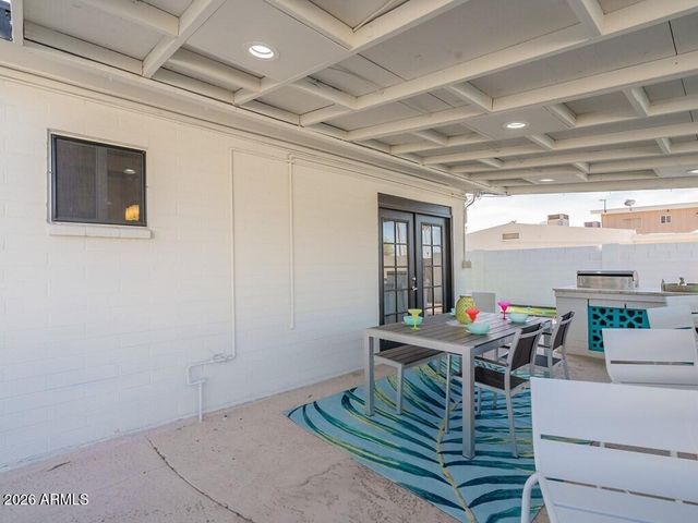 3302 E Turquoise Avenue, Phoenix, AZ 85028