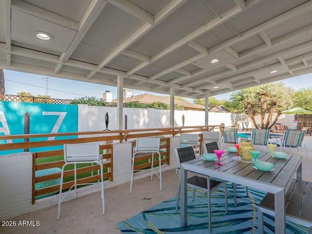 3302 E Turquoise Avenue, Phoenix, AZ 85028