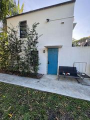 2541 NE 181st Street C, North Miami Beach, FL 33160