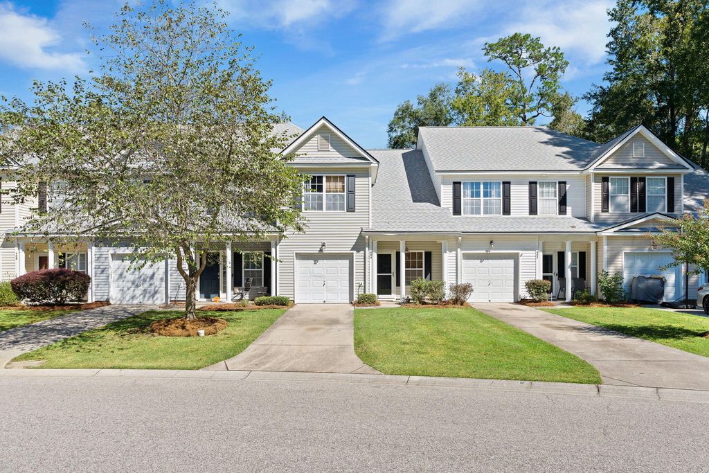 404 Savannah River Drive, Summerville, SC 29485