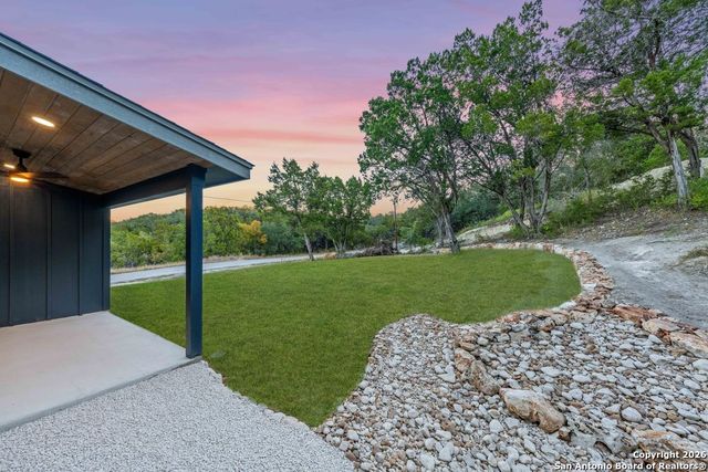 712 Firefly Dr., Canyon Lake, TX 78133