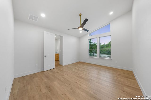 712 Firefly Dr., Canyon Lake, TX 78133