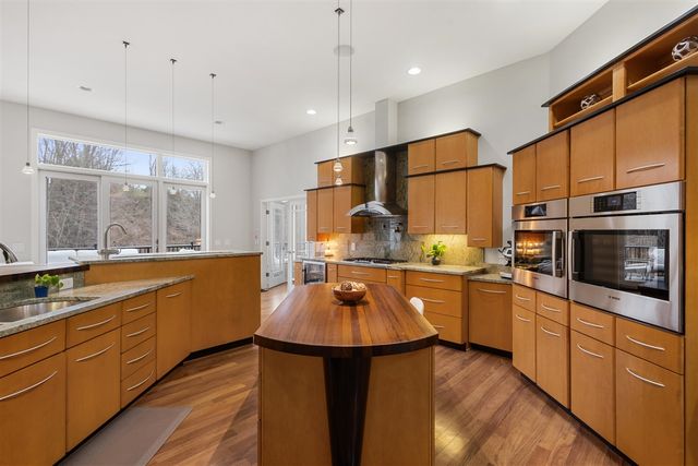 10292 Skyview Drive, Kalamazoo, MI 49009