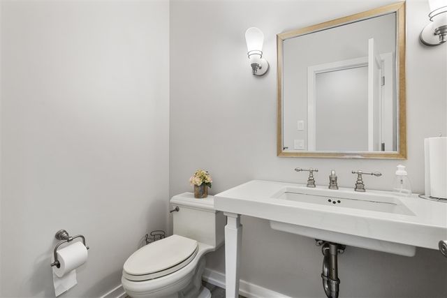 10292 Skyview Drive, Kalamazoo, MI 49009