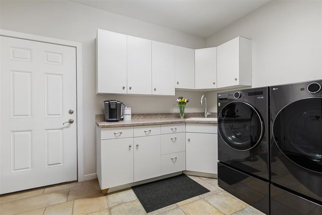 10292 Skyview Drive, Kalamazoo, MI 49009