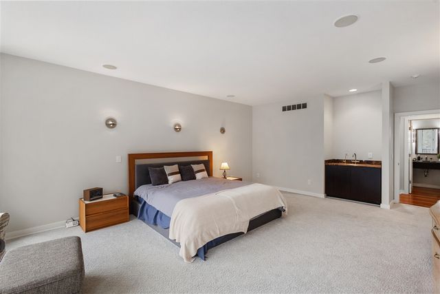 10292 Skyview Drive, Kalamazoo, MI 49009