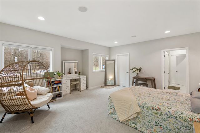 10292 Skyview Drive, Kalamazoo, MI 49009