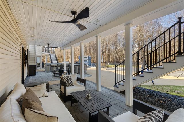 10292 Skyview Drive, Kalamazoo, MI 49009