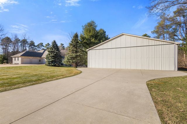 10292 Skyview Drive, Kalamazoo, MI 49009