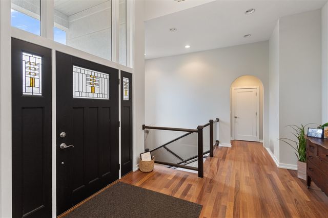 10292 Skyview Drive, Kalamazoo, MI 49009