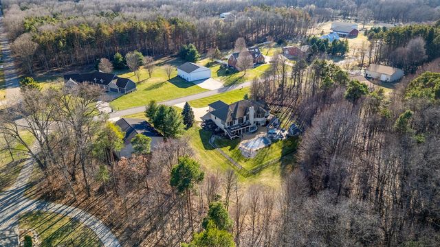 10292 Skyview Drive, Kalamazoo, MI 49009